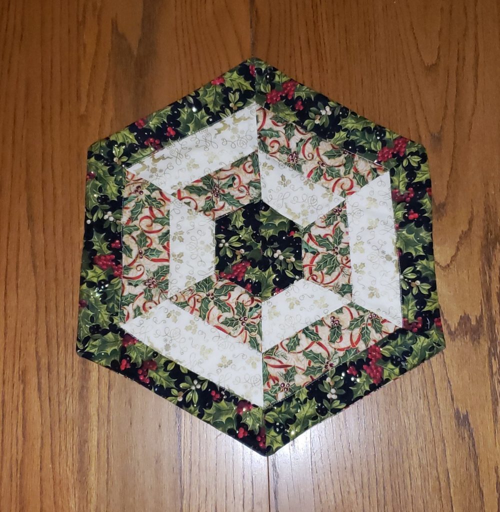 Christmas Tabletopper | Make It Sew by Barb